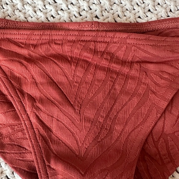 Roxy NEW Wild Babe Rust Color Mini Coverage Swim Bottoms Size Large - Picture 4 of 8